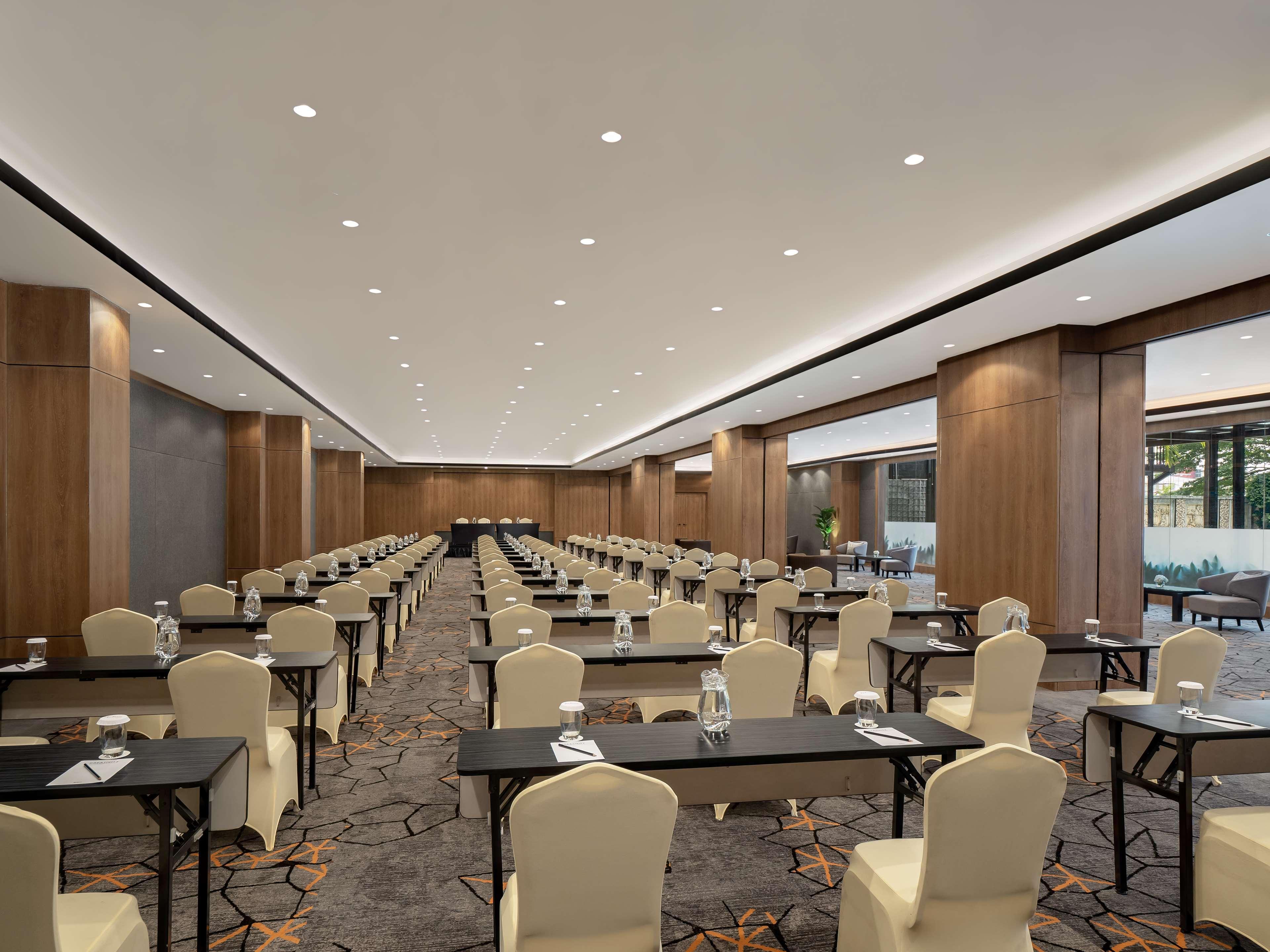 Aiho Hotel Medan Exterior foto